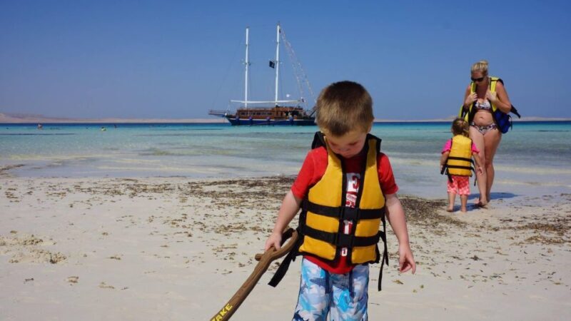 Hurghada: Pirates Sailing Boat to Orange Bay with Transfers - What to Expect on This Pirate-Themed Day Trip