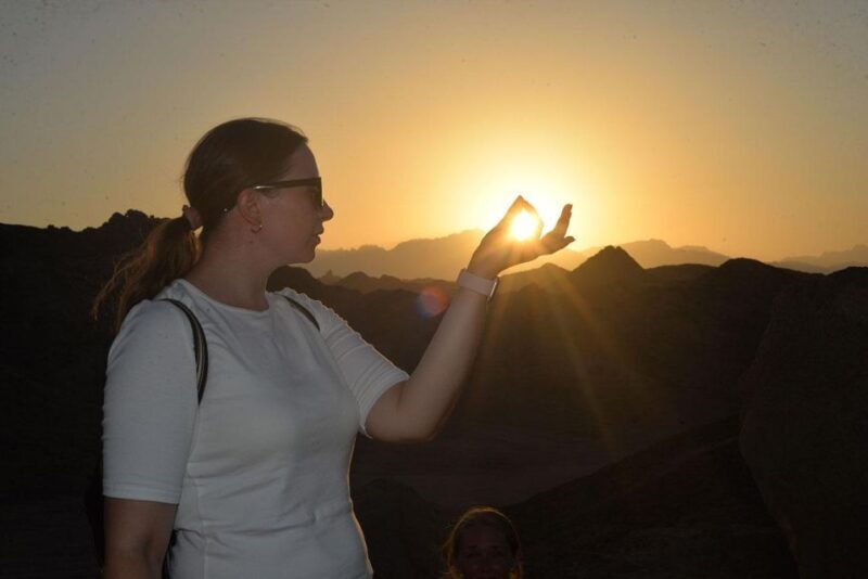 Hurghada: Star Watching Desert Adventure by Jeep with Dinner - A Close Look at the Experience