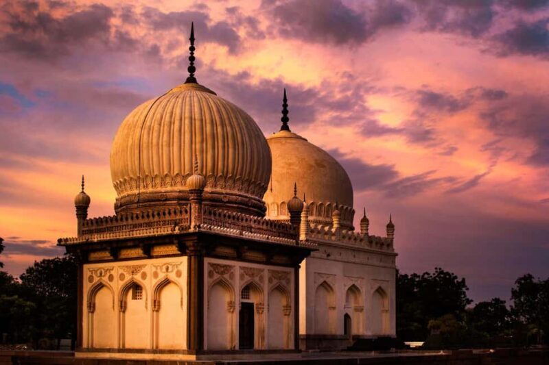 HYDERABAD FULL DAY CITY TOUR - Key Points