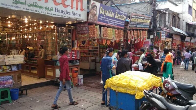 Hyderabad: Heritage Walking Tour of Old City and Charminar - Authentic Insights from Reviews