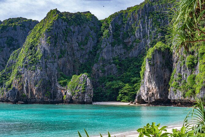 Hype Yacht : VIP Tour Phi Phi Island & Maya Bay from Phuket - What’s Included and What to Budget For