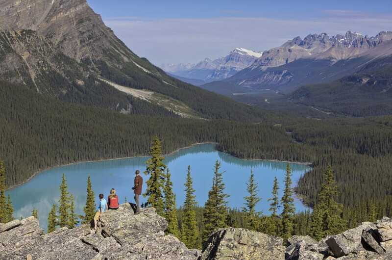 Icefield: Icefield Parkway, Bow Lakes & Peyto Lakes Day Tour - FAQs