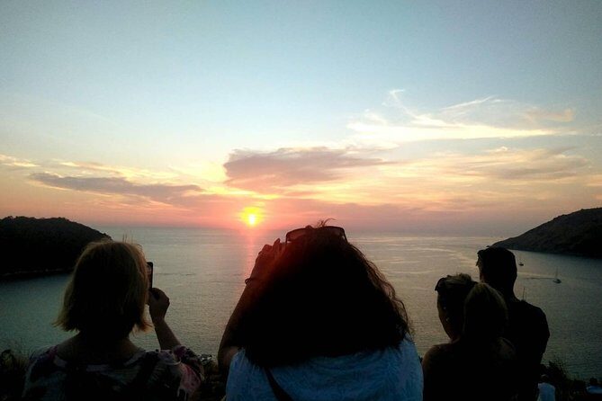 Iconic Sunset Safari with Monkey Hill & Street Food Experience - Exploring the Iconic Sunset Safari with Monkey Hill & Street Food Experience