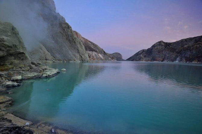 Ijen Blue Fire & Sunrise Sharing Tour - The Midnight Climb: Blue Flames Await