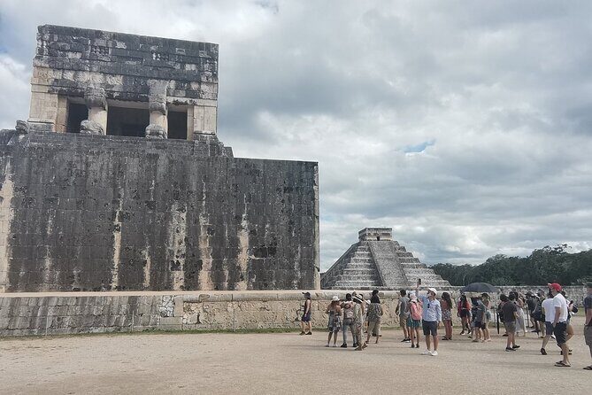 Ik kill & Hubiku Cenotes and Chichen Itza from Riviera Maya - Exploring Valladolid: A Quick Cultural Stop