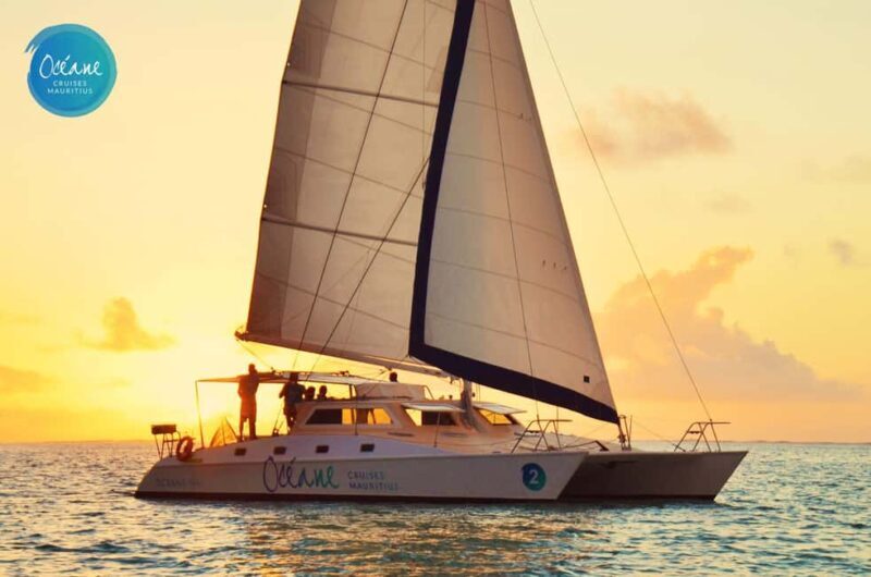 Ile aux Benitiers : Private OCÉANE Sunset Cruise - An Honest Look at the Ile aux Benitiers Private OCÉANE Sunset Cruise