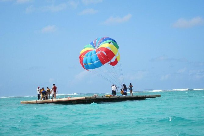 Ile aux Cerf: Speed boat with Parasailing & Tube Riding and Lunch - Scenic Waterfalls and Return Journey