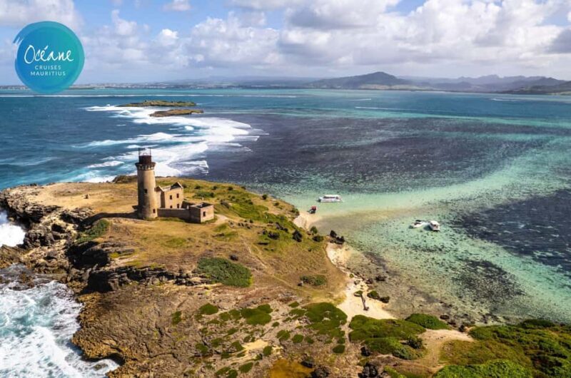 Île aux Cerfs : Private Catamaran Cruise with Gourmet Lunch - FAQ