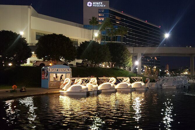 Illuminated Swan Boat Night Ride on Rainbow Lagoon in Long Beach - Who Is This Tour Perfect For?