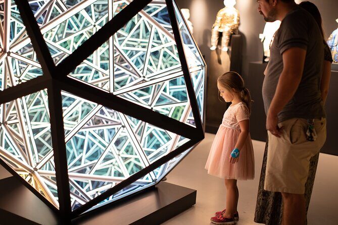 Imagine Museum of Contemporary Glass Art General Admission - The Audio Tour: A Deeper Dive