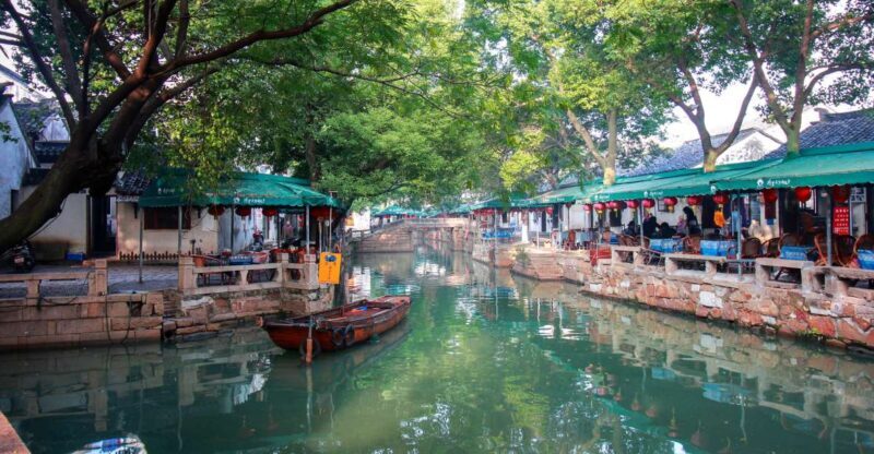 Immerse in Suzhou & Tongli: Private Day Trip - A Taste of Traditional China in a Day