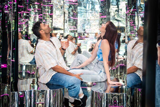 Immersive Bar Experience and Drinks - Exploring the Mirror Bar Experience