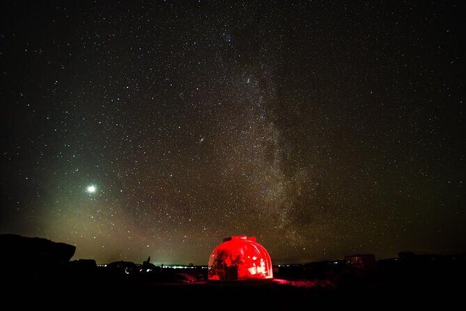 Immersive Stargazing Experience - Key Points: