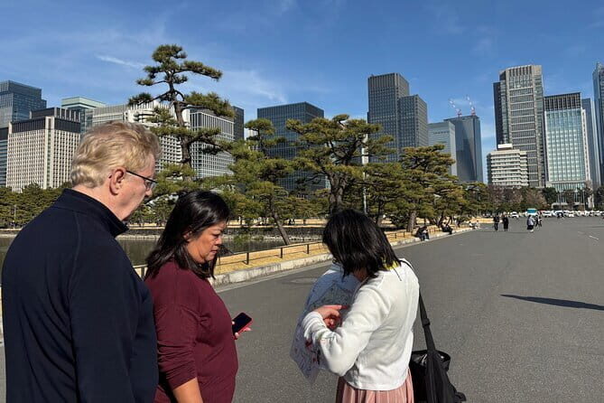 Imperial Palace and Heritage of Edo Castle Private Tour - The Tour Itinerary in Detail