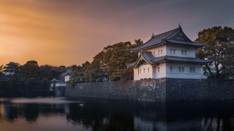 Imperial Palace Tour: Discover Samurai History with a Guide - An Overview of the Experience