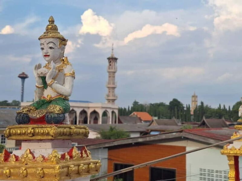 In Ayutthaya: Tour Guide Service with Authentic Local tour - What Makes This Tour Stand Out?