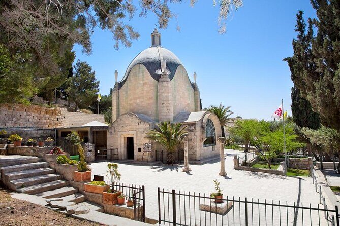 In The Footsteps of Jesus Day Tour - Dguide Self Guiding App - A Deep Dive into the Jerusalem Journey