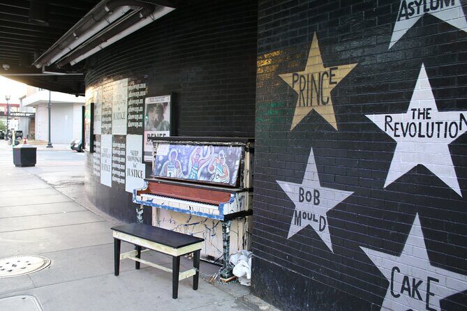 In the Footsteps of Prince: A Self-Guided Audio Tour of Downtown Minneapolis - A Closer Look at the Tour Experience