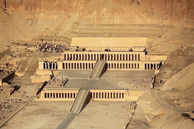 Inclusive Day Tour to Valley of the Kings Hatshepsut and Memnon - The Lunch Experience