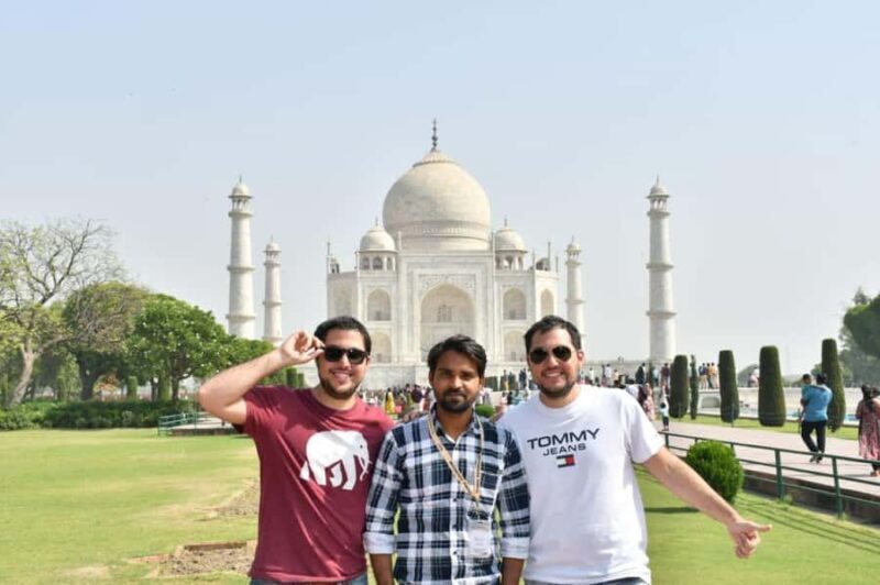 India: Premier High Value Taj Mahal Tickets with Transfers - An In-Depth Look at the Taj Mahal Tour Experience