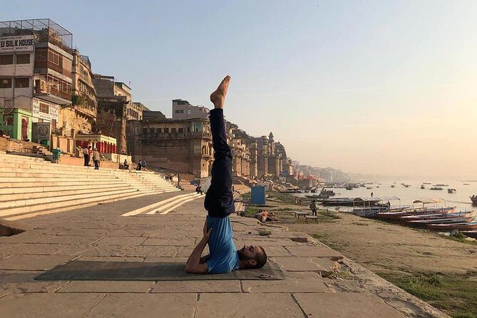 INDIVIDUAL YOGA CLASS - BEGINNER / ADVANCED Sunrise Yoga with Ayush in Varanasi - An In-Depth Look at the Sunrise Yoga Experience