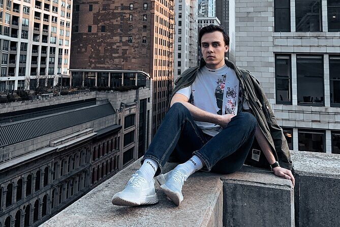 Insta Walk and Polaroid Photoshoot in Chicago - Who Will Love This Tour?