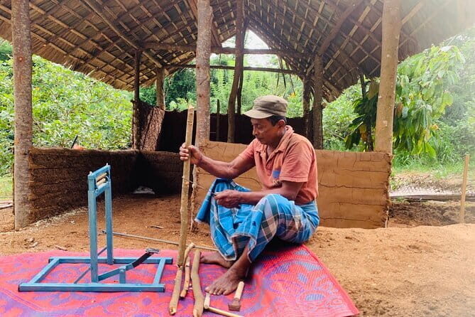 Interactive Cinnamon and Spices Experience at Warala Watta Farm - Key Points