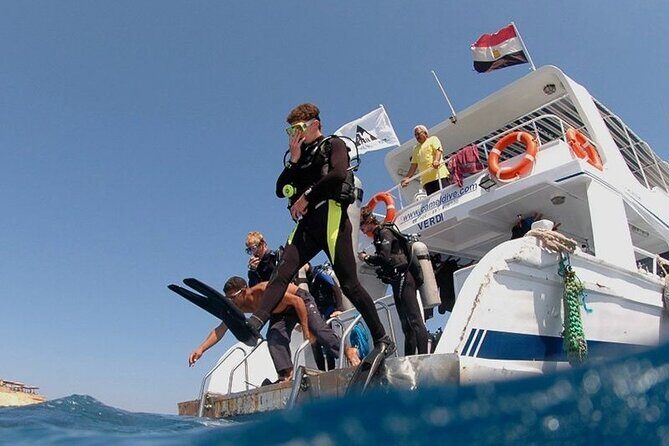 Intro and Professional Scuba Diving Cruise with Lunch in Hurghada - A Practical Guide to the Hurghada Diving and Snorkeling Cruise