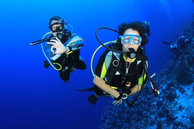 Intro Diving for Beginners in Hurghada with Pick-up and Lunch - Key Points