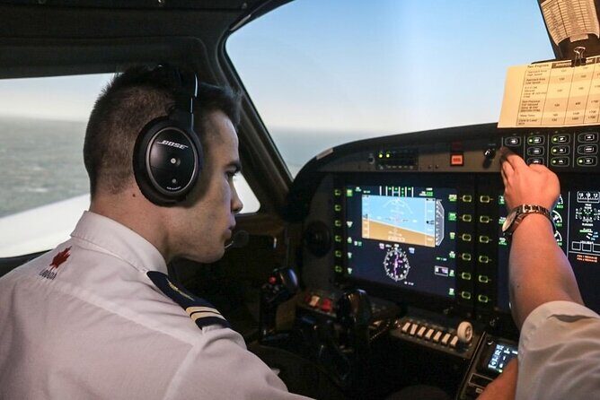 Introduction to Piloting Simulator in Gatineau-Ottawa - Authenticity and Feel
