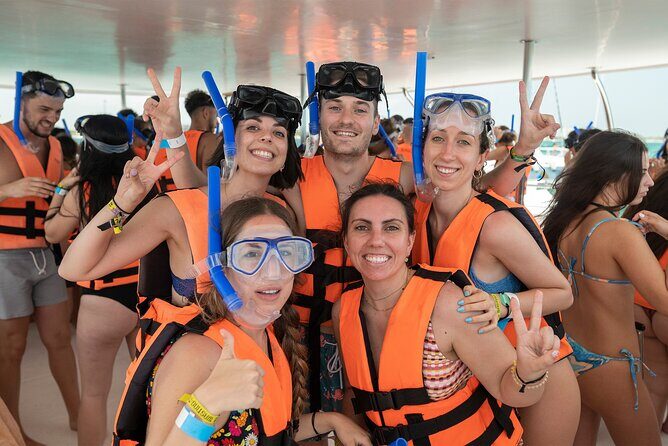 Isla Mujeres Catamaran from Cancun with Open bar and lunch - The Itinerary: What to Expect