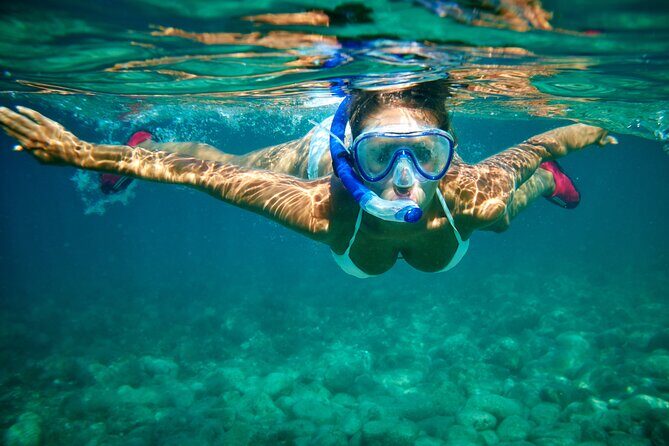 Isla Mujeres Catamaran Sailing Experience with Lunch & Open Bar - A Close Look at the Experience