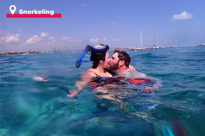Isla Mujeres Catamaran + Snorkel + Open Bar on board + Buffet - FAQ
