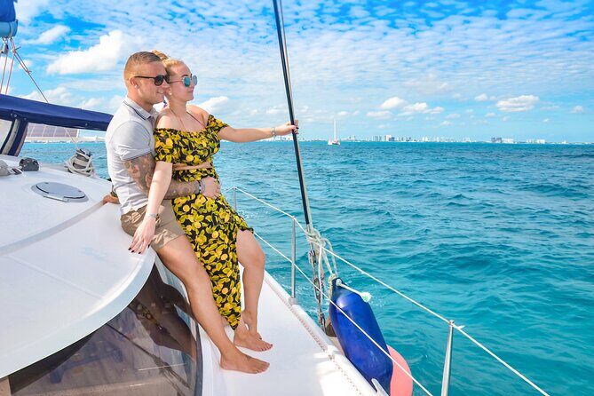 Isla Mujeres Catamaran Tour with Open Bar, Lunch and Snorkeling - An In-Depth Look at the Experience