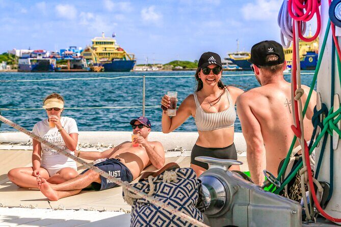 Isla Mujeres Catamaran Tour with Open Bar, Lunch and Snorkeling - FAQ