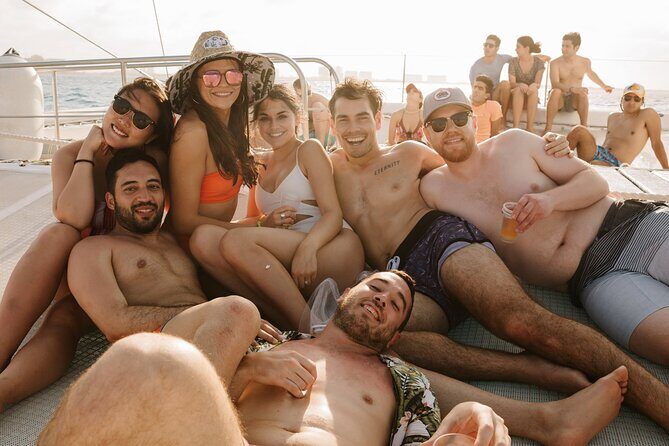 Isla Mujeres in Catamaran - How the Tour Unfolds: A Step-by-Step Breakdown