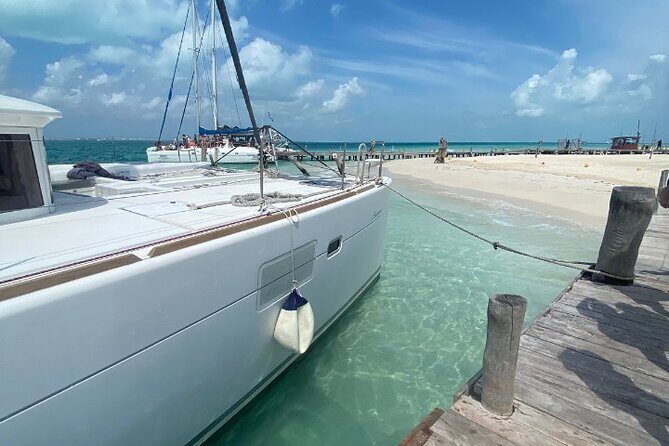 Isla Mujeres on luxury catamaran with snorkel, open bar and lunch - The Sum Up