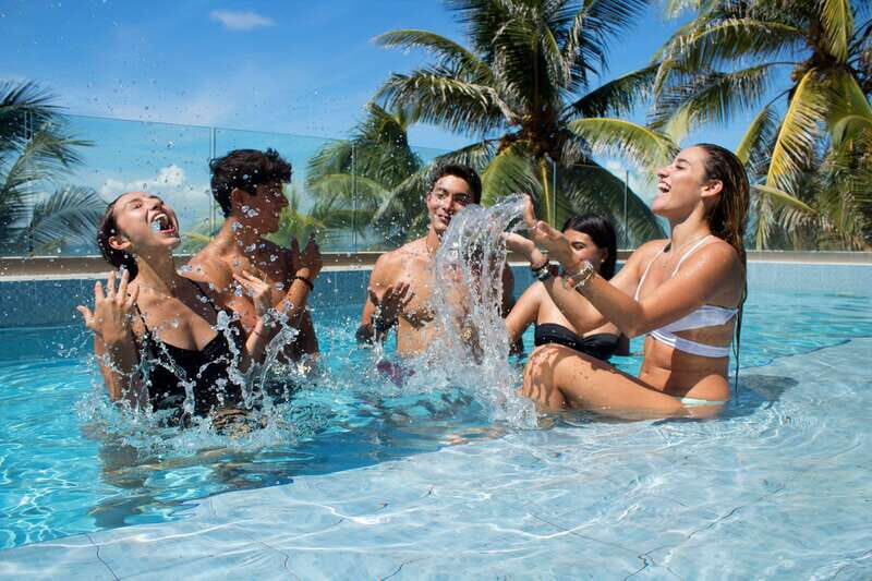 Isla Mujeres: Royal Garrafon VIP and Punta Sur admission - Key Points
