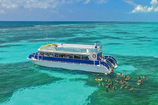 Isla Mujeres, Snorkel, Lunch & Pick Up from Cancun to P.Morelos - An Authentic Look at the Full-Day Isla Mujeres Tour