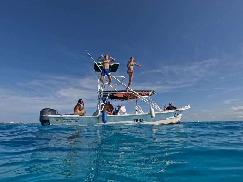 Isla Mujeres: Snorkeling in Underwater Museum - The value proposition
