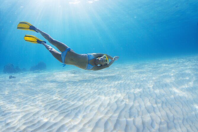 Isla Mujeres tour 12 p.m. Best time Less People - The Journey to Isla Mujeres: What to Expect