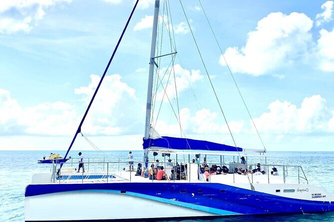 Isla Mujeres Unlimited! Party & Drinks from Cancun - An Authentic Day on the Caribbean’s Waters