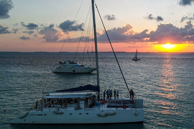 Isla Mujeres Unlimited! Party & Drinks from Cancun - Who Is This Tour Perfect For?