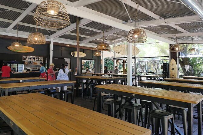 Island Pub Crawl with Lunch and High Speed Boat Tour in Brisbane - Duration and Group Size