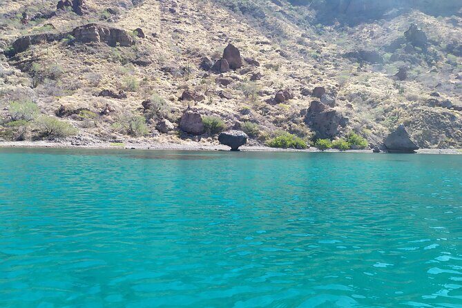 Islands of Loreto PRIVATE TOUR (Danzante y Sur de Carmen) - A Closer Look at the Loreto Islands PRIVATE TOUR
