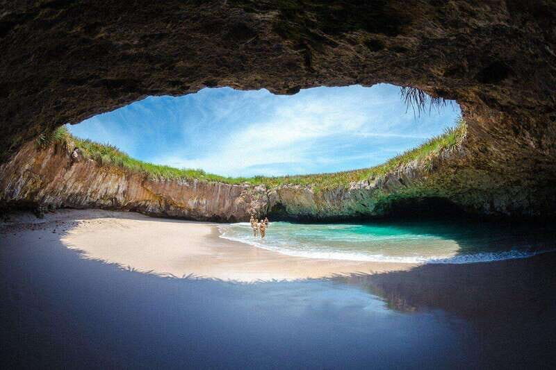 Islas Marietas National Park + Snorkeling at Los Arcos de Mismaloya - Key Points