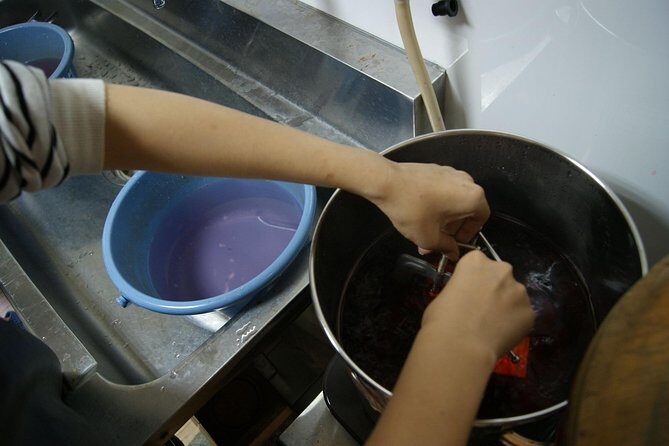 Itajime Shibori Scarf Class - Introducing the Itajime Shibori Scarf Class in Kyoto