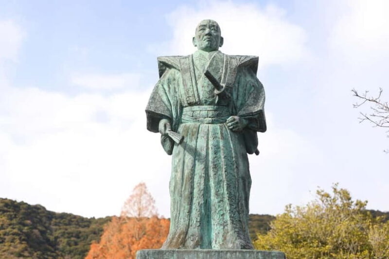 Iwakuni Tour: Kintaikyo Bridge, Castle Town & Seal Engraving - FAQ