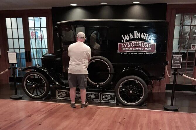 Jack Daniels Smooth Distillery Tours Shopping and Barbecue - An Honest Breakdown of the Experience