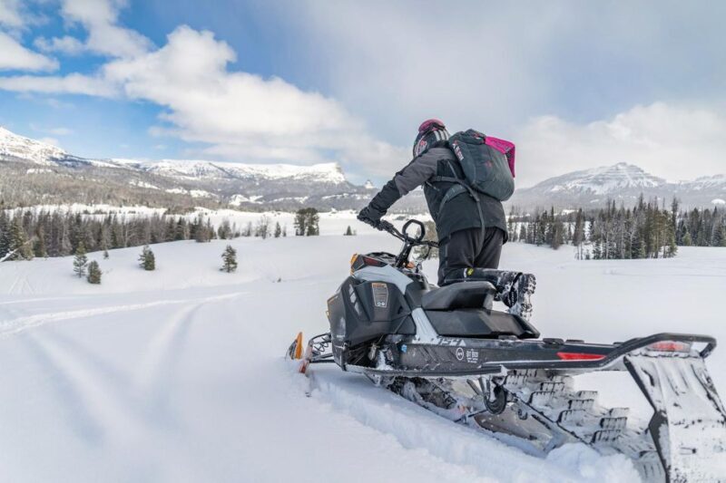 Jackson Hole: Turpin Meadow Snowmobile Tour - FAQ